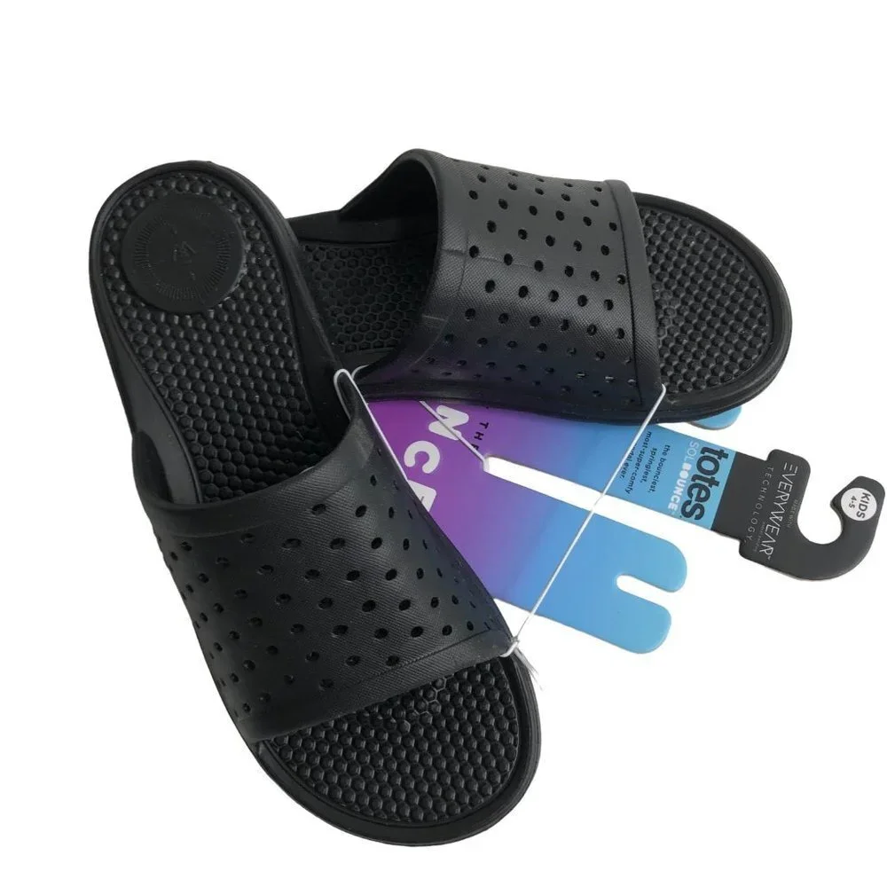 TOTES ‎ BOUNCE BLACK SANDALS /FLIP FLOP  KIDS SZ 4-5 NEW WITH TAG